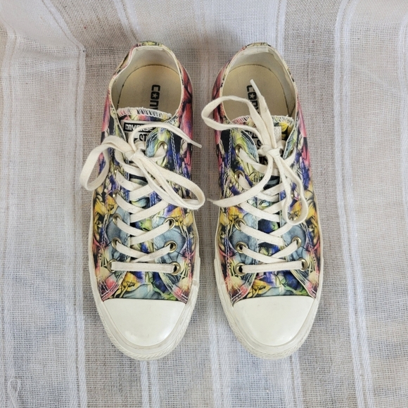 Converse Low Tops Sneakers Tennis Shoes Tropical Floral Size 9‎ - Picture 2 of 8
